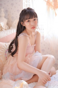 年轻女仆