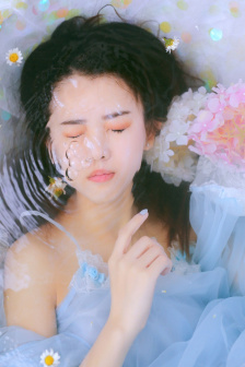 真实处破痛哭